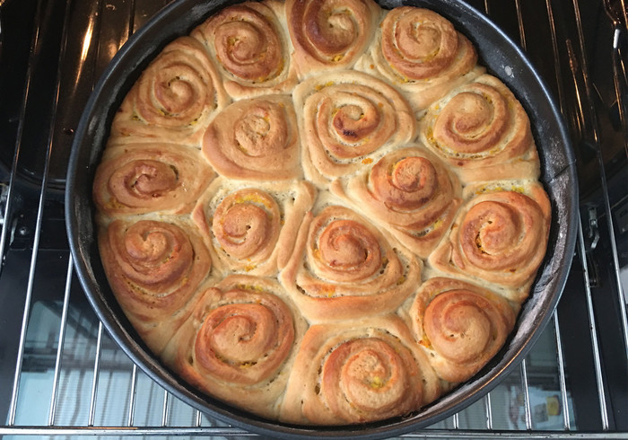 Zoete oranje broodjes 15