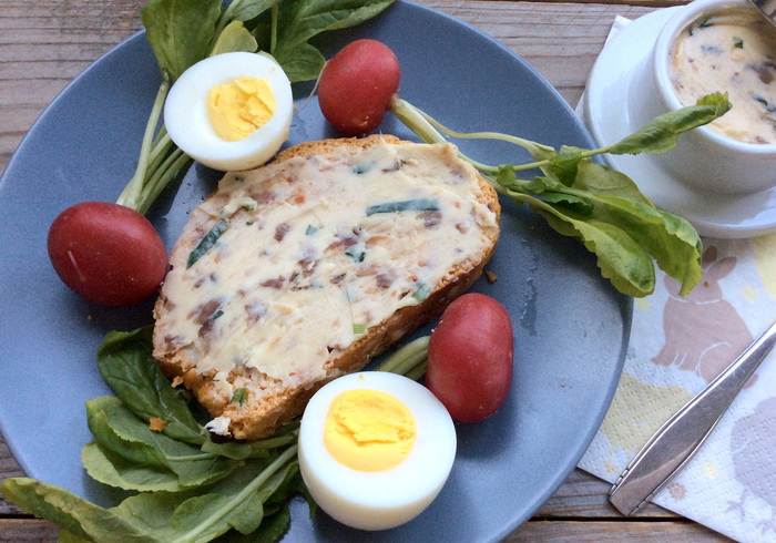 Crostini anchovies butter home