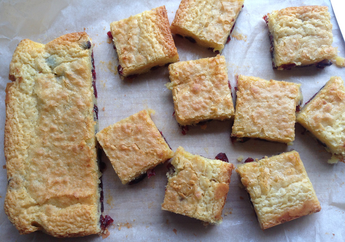 Cranberry blondies 15