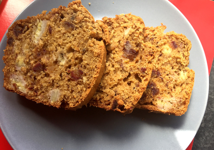 Banana dates bread sidepicll