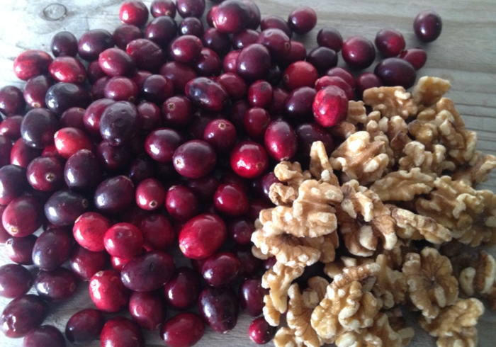 Cranberry walnut bread side pic
