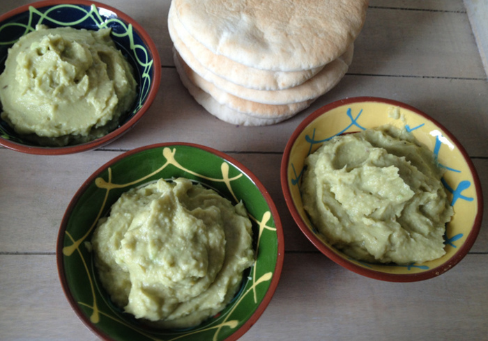 Avocado hummus 6