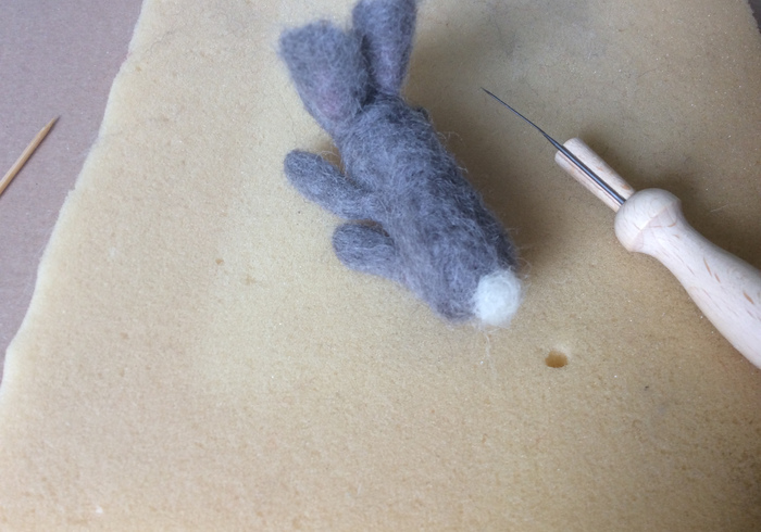 Needle felt bunny 17