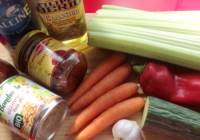 Sun dried tomato hummus sidepic