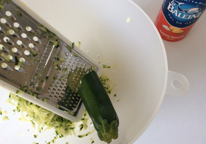 Courgettte cheddar basil breads 01