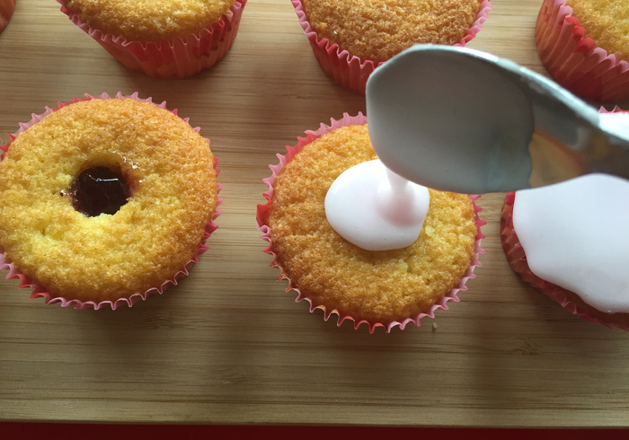 Bakewell cupcakes 15