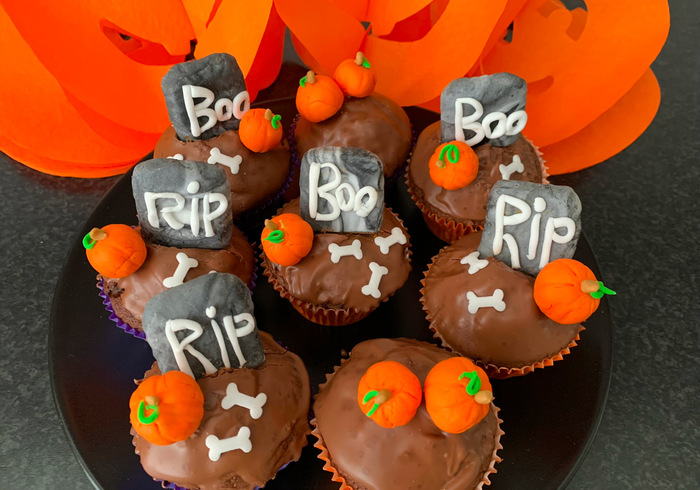 Halloween cupcakes 26