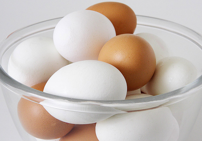 Cress eggs side