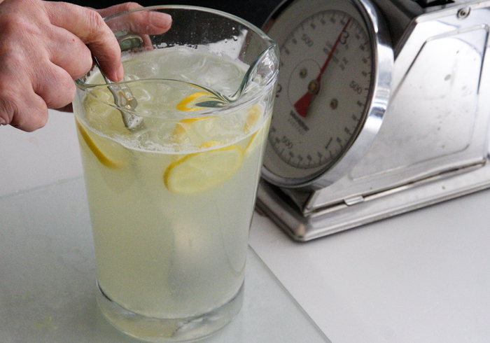 Homemade lemonade 04