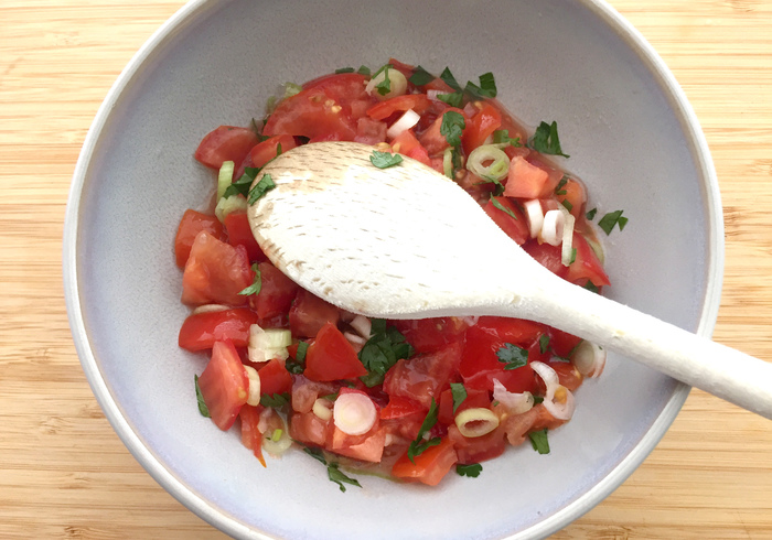 Easy tomato salsa 07