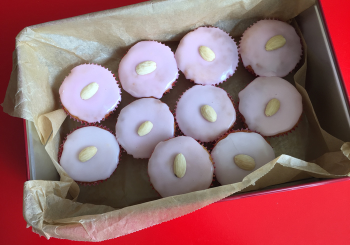Bakewell cupcakes 19