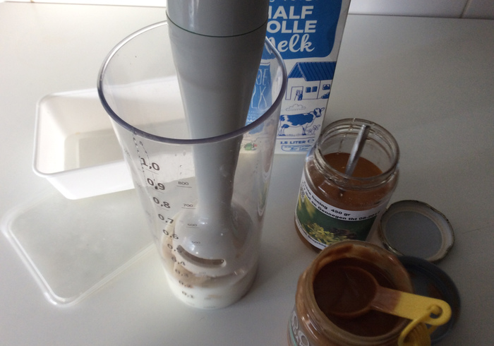 Pindakaas banaan smoothie 02