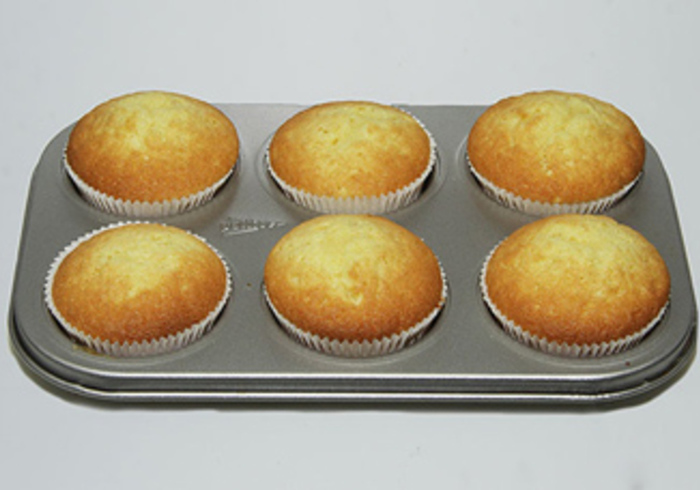 Basic cupcakes promo