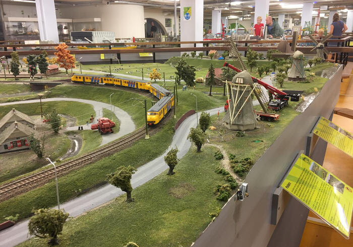 Miniworld 2021 06