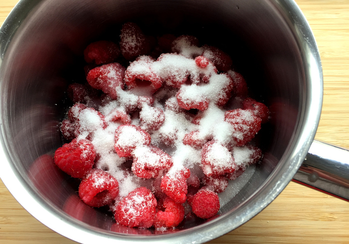 Raspberry syrup 02