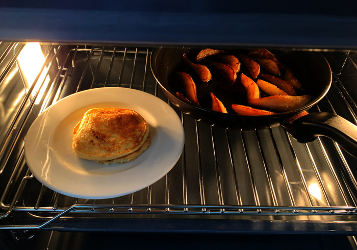 Karnemelk pannenkoeken met peren 22