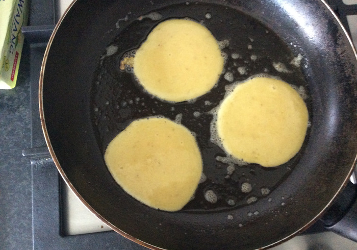 Bananen pannenkoekjes 07