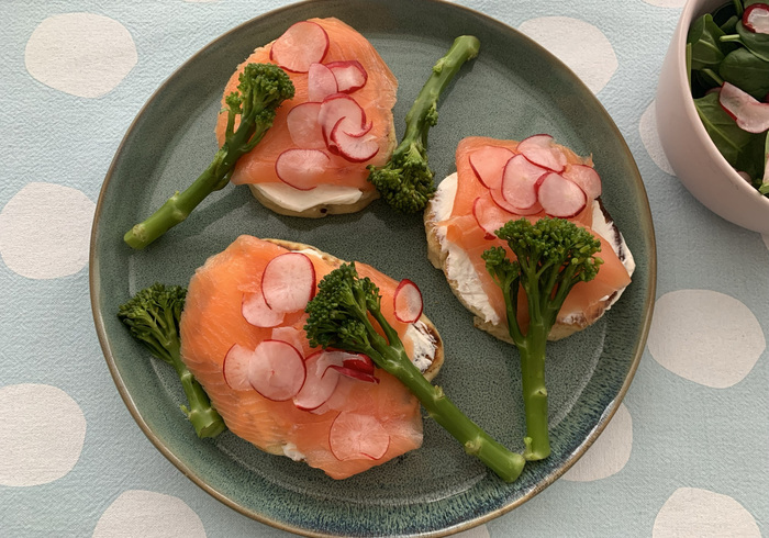 Blini's met zalm sidepicll