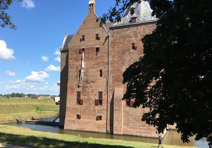 Slot loevestein 10