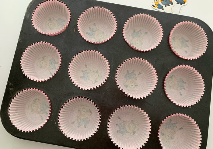 Minion cupcakes 06