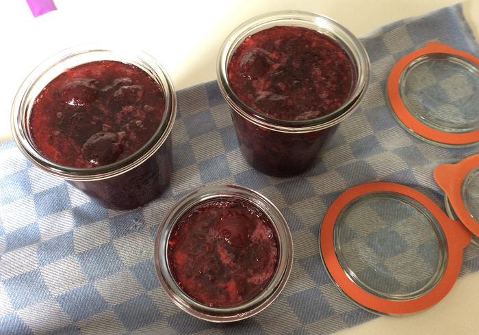 Cherry jam 09