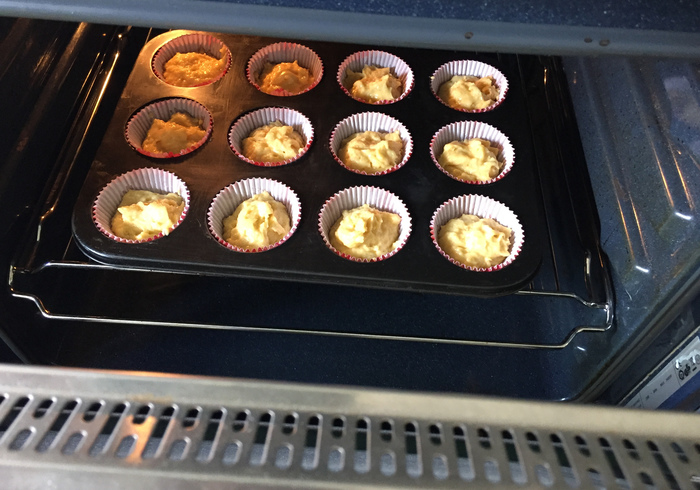Bakewell cupcakes 08