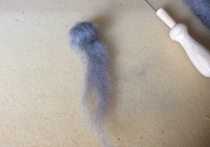 Needle felt bunny 03
