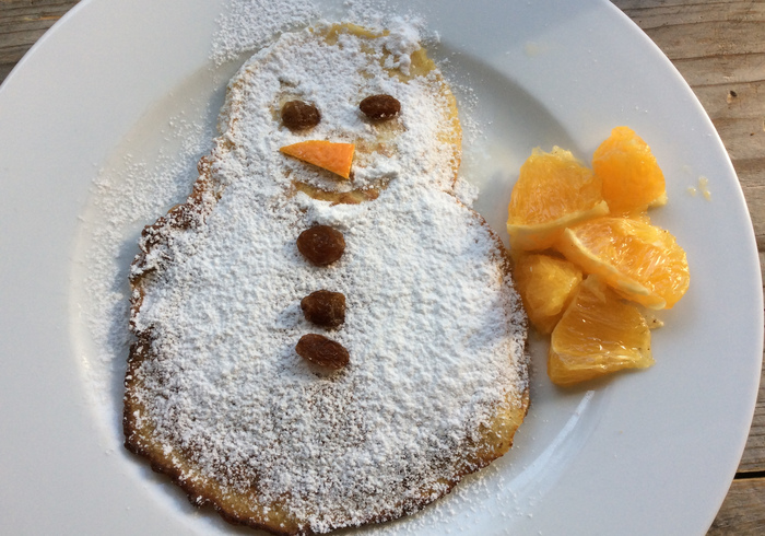 Snowman pancakes sidepicll