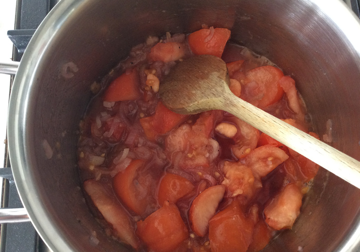 Spicy tomato chutney 04