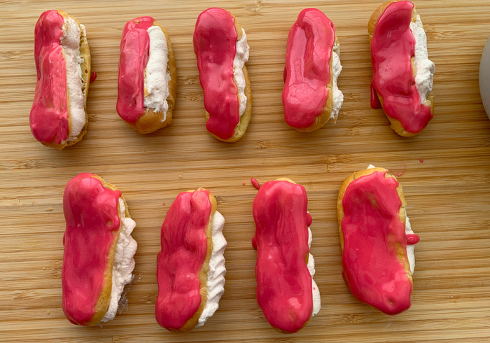 Mini raspberry eclairs 20