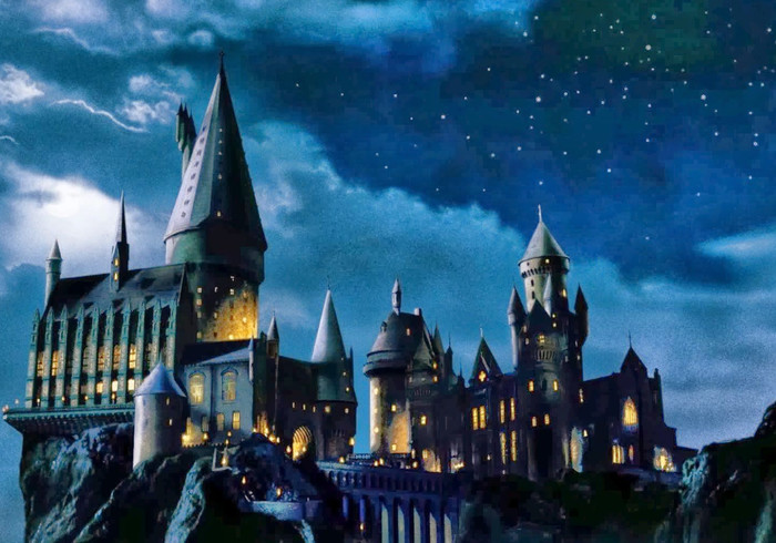 Hogwarts sidepic