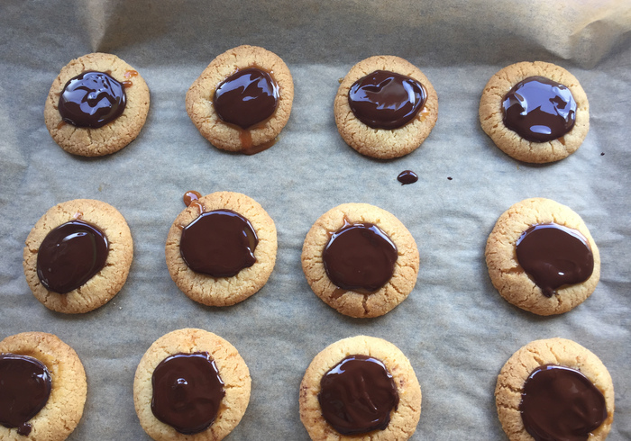 Thumbprint cookies 14