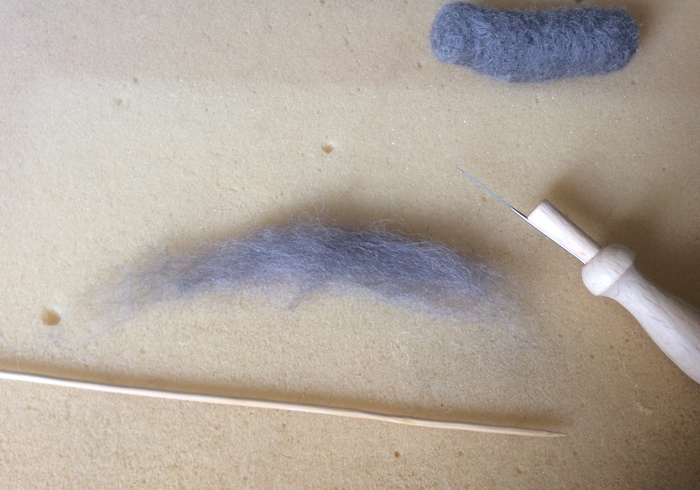 Needle felt bunny 05