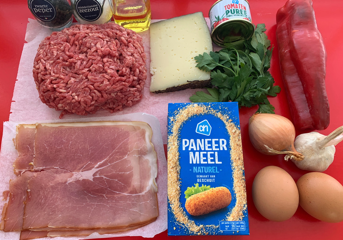 Pastel de carne sidepic