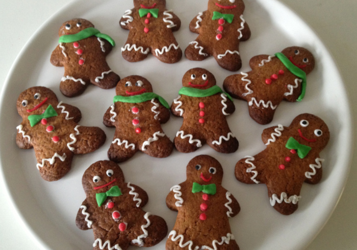 Gingerbread men home