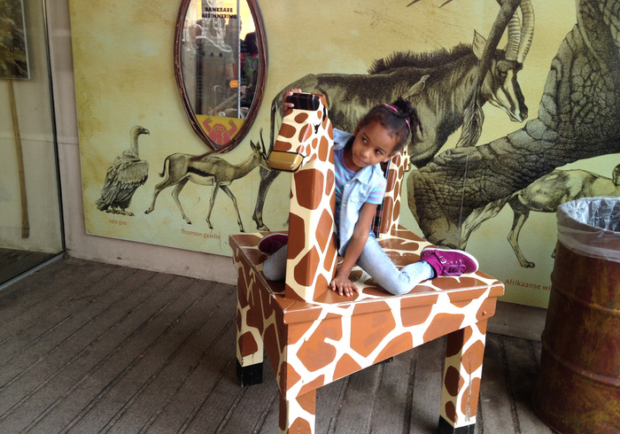 Giraffe side ll