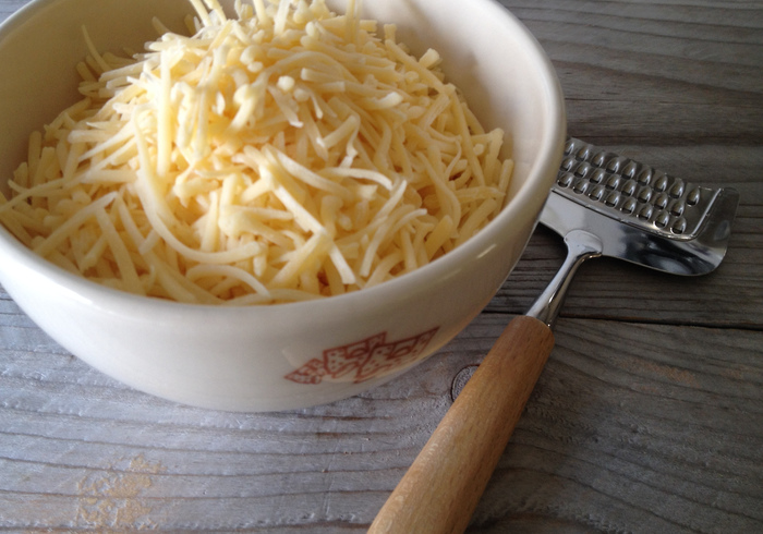 Mini cheese muffins side