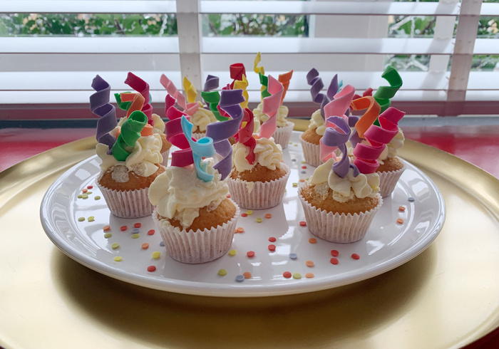 Mini carnavals cupcakes sidepicll