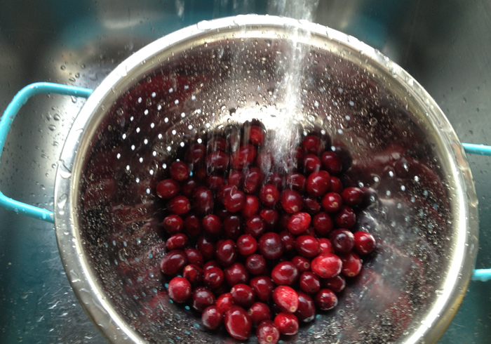 Cranberry walnut bread 01