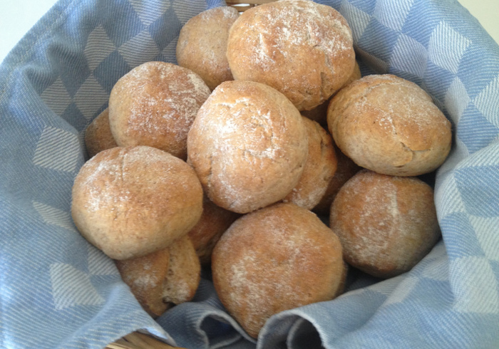 Whole wheat buns home