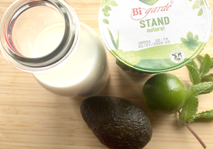 Avocado smoothie sidepic