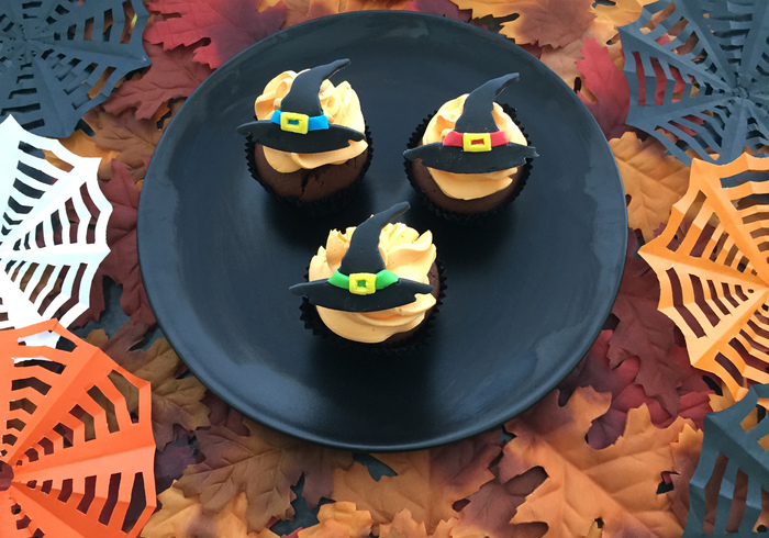 Halloween cupcakes home