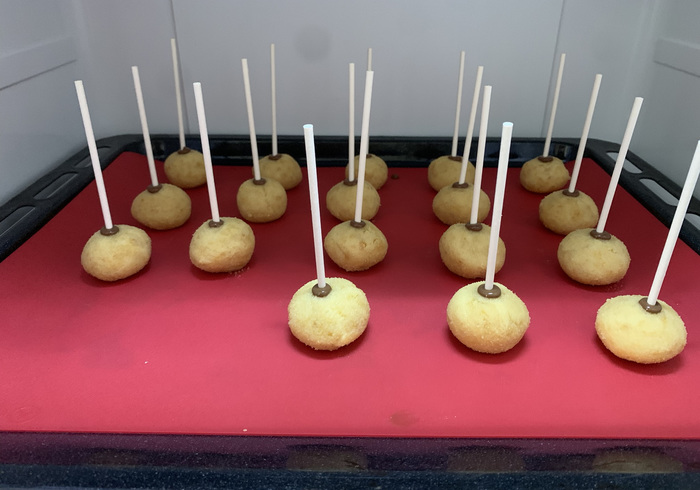 Eid cakepops 13