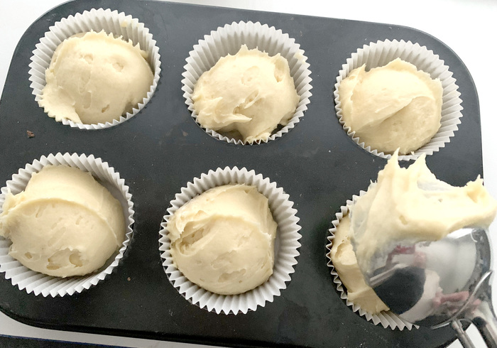 Divali cupcakes 08