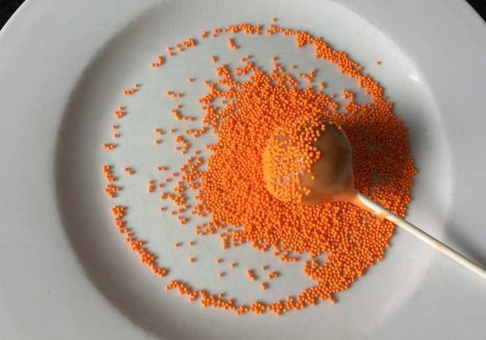 Orange cakepops 8