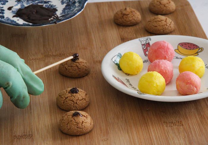 Paas petit fours 06