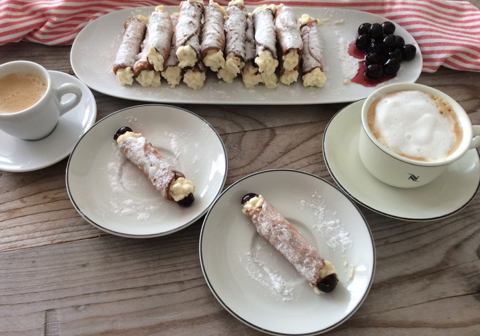 Italy canolli promo ll