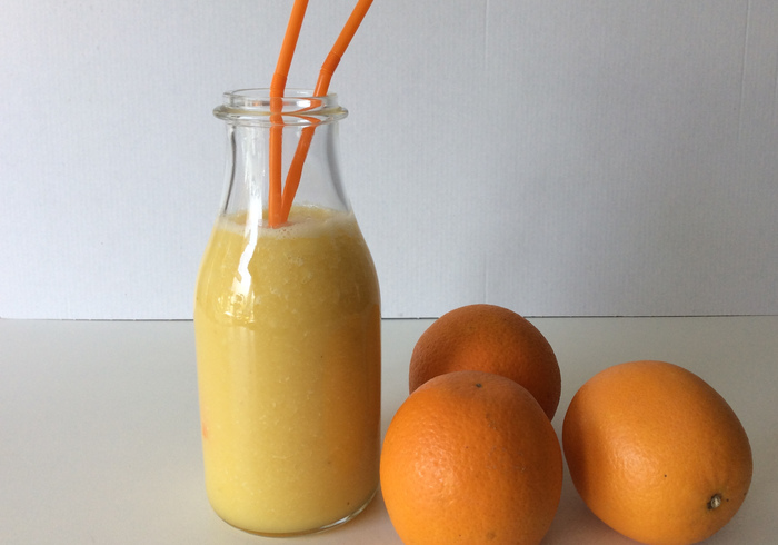 3 fruit smoothie home
