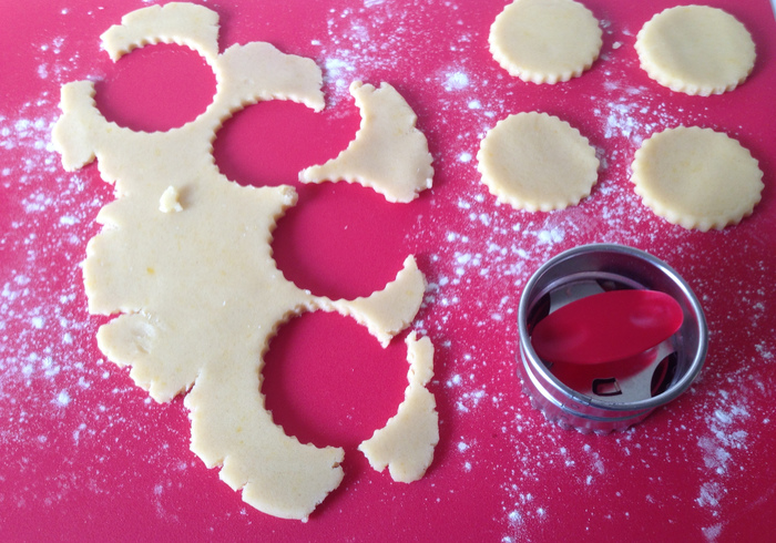 Linzer biscuits 09