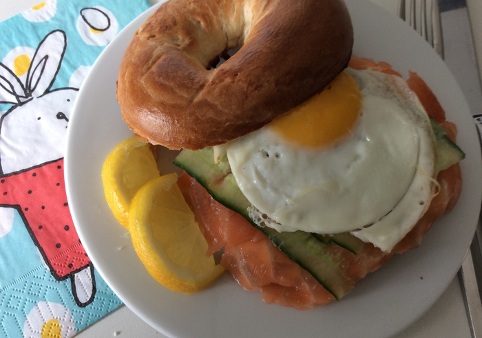 Ontbijt bagel home